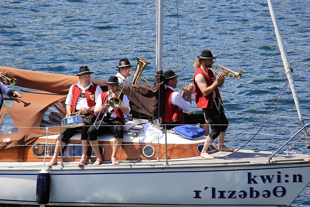 尽管外界猜 尽管外界猜